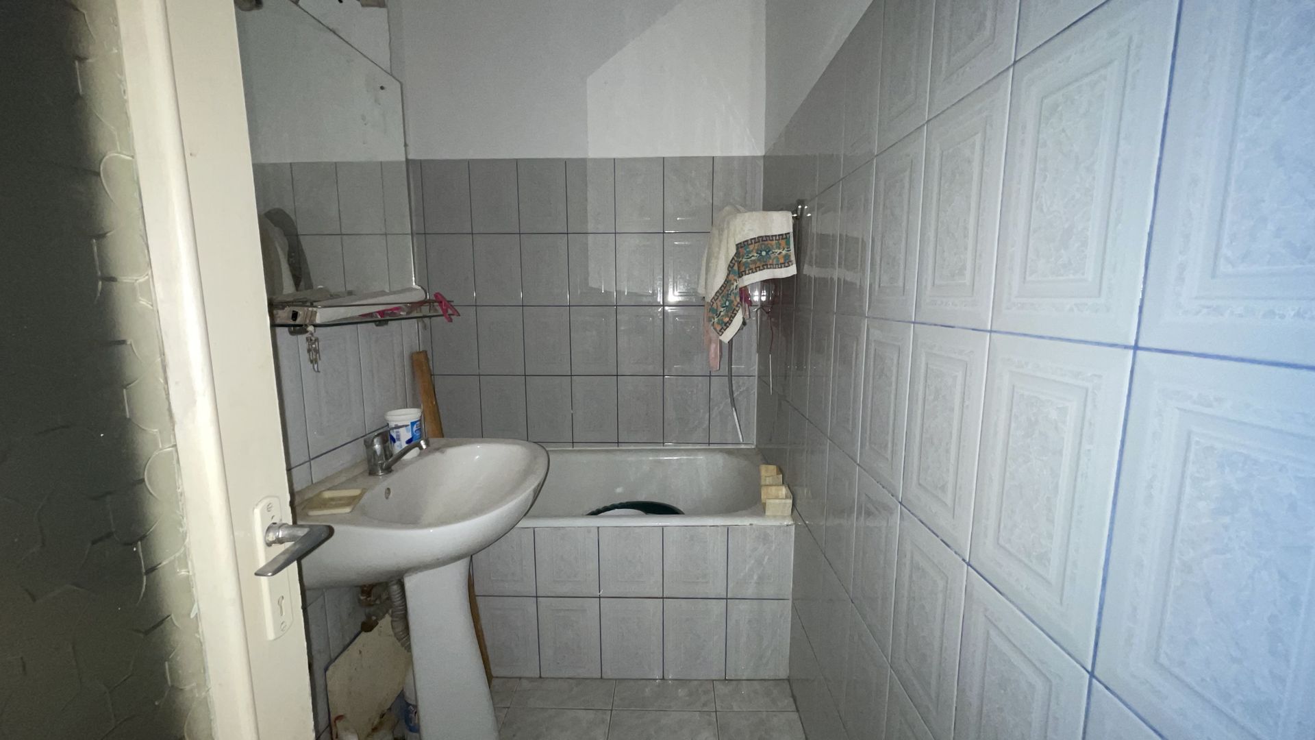 Apartament 1 camera ,etajul 1 -zona Aradului - Poză 12