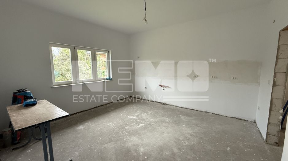 CASA CU 11 ARI TEREN - DRUM PRIVAT - LIVADA - Poză 12