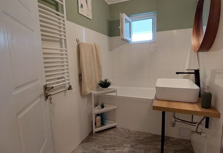 APARTAMENT  CENTRAL PIATA VICTORIEI - Poză 3