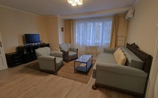 Piata Romana - Magheru - KFC - Poză 2