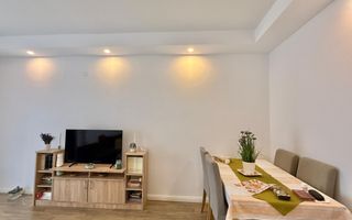 COSMOPOLIS - Apartament cu 2 camere si parcare, mobilat si utilat. - Poză 3