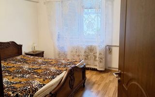Apartament cu 3 camere de vânzare în Drumul Taberei - Poză 3