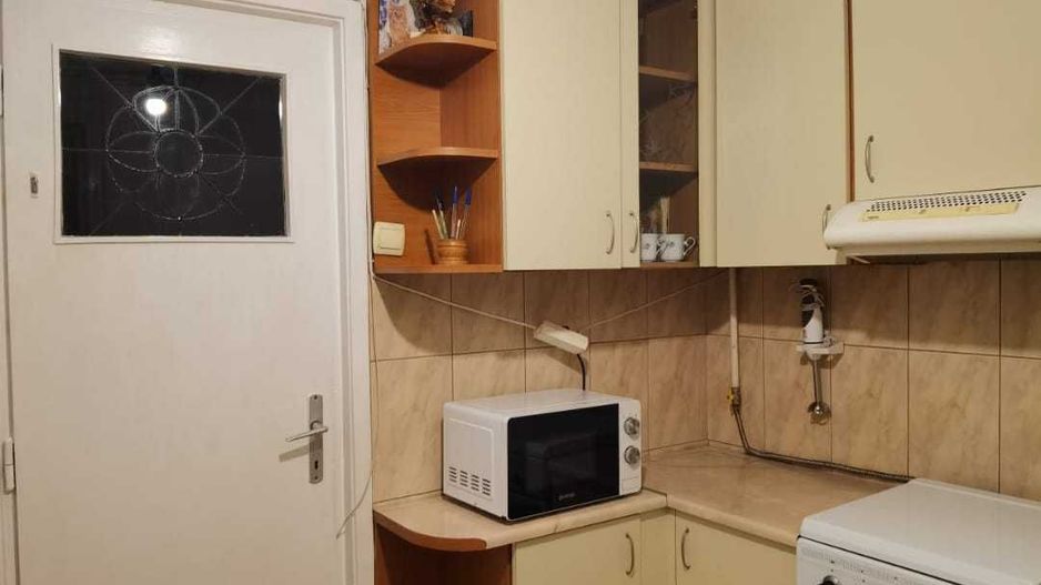 Ag BRASADAS vinde apt cam etaj în Micro 14. - Poză 6