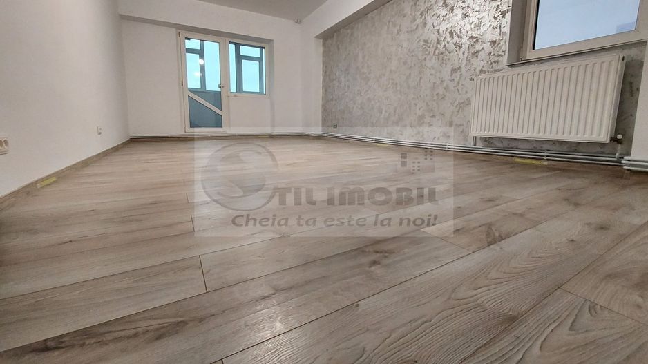 Apartament 3 Camere Păcurari, Et.2, complet renovat, - Poză 1