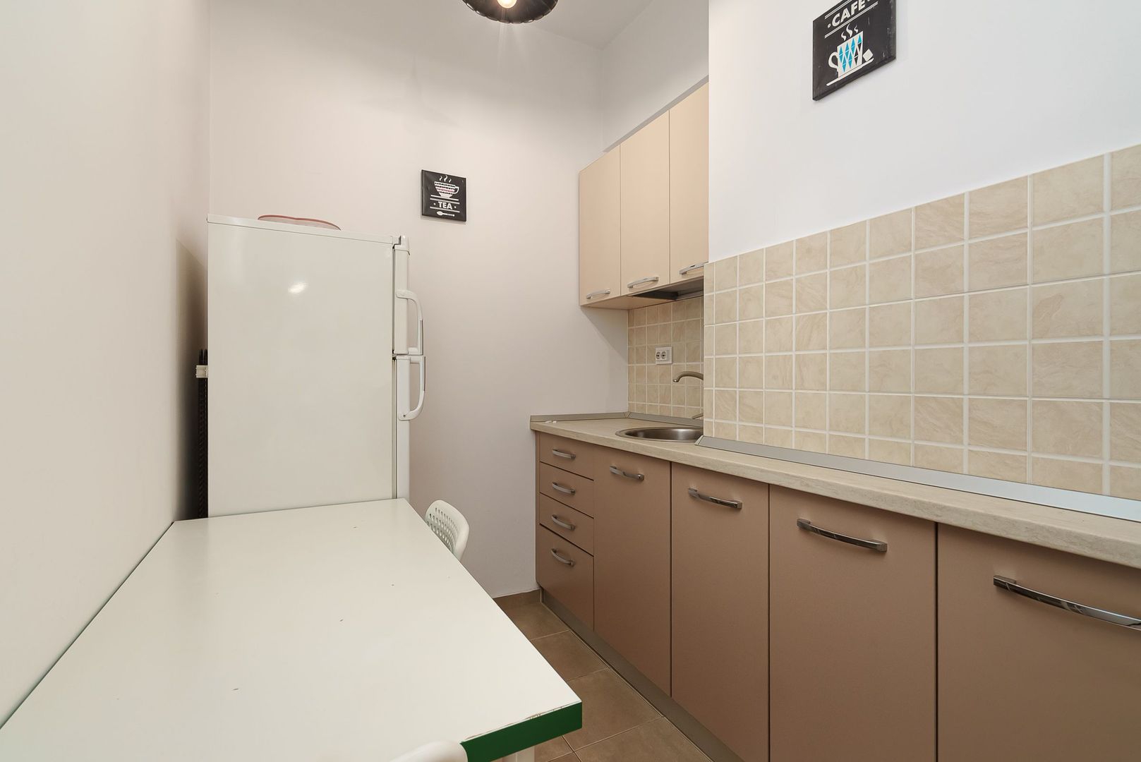 Garsoniera de inchiriat, zona Piata Alba Iulia - Arogant - planul doi - Poză 11