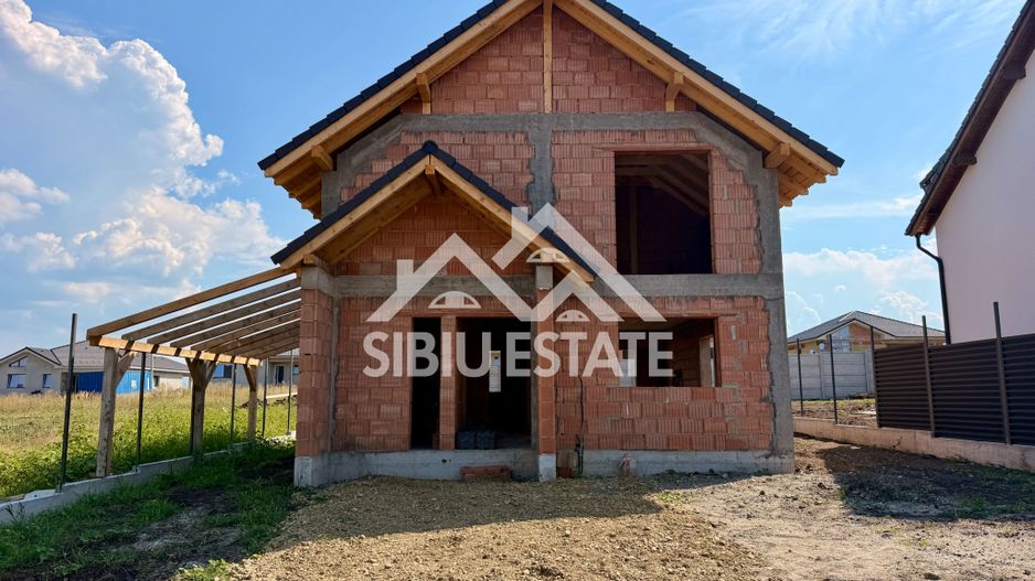 Casa noua oportunitate investitie sau locuinta - se vinde la ROSU - Poză 7