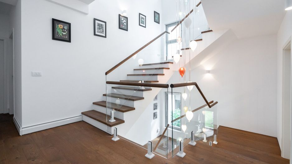 COMISION 0% - Vila eleganta P+2E 380 mp utili, teren 470mp, lac propriu + ponton - Poză 26