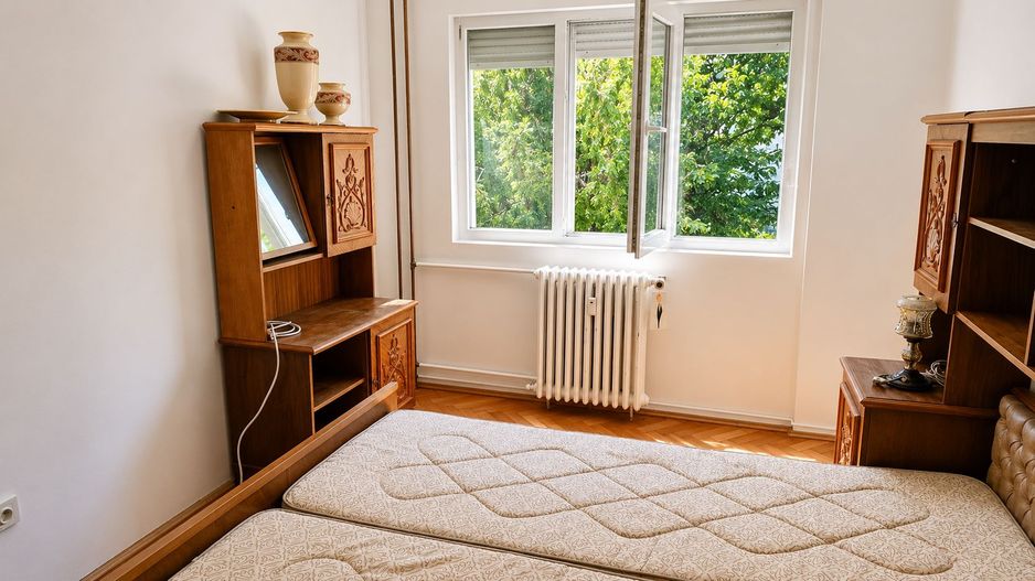Etaj intermediar | 3 camere | 66 mp + balcon | Zona Spitalul Județean - Poză 9
