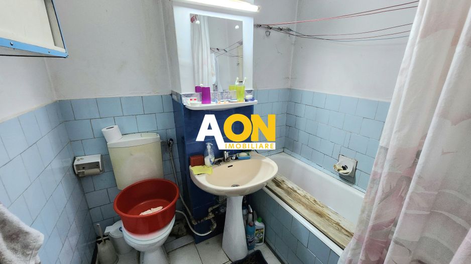 De vanzare apartament 2 camere, parter, zona Cetate - Poză 5
