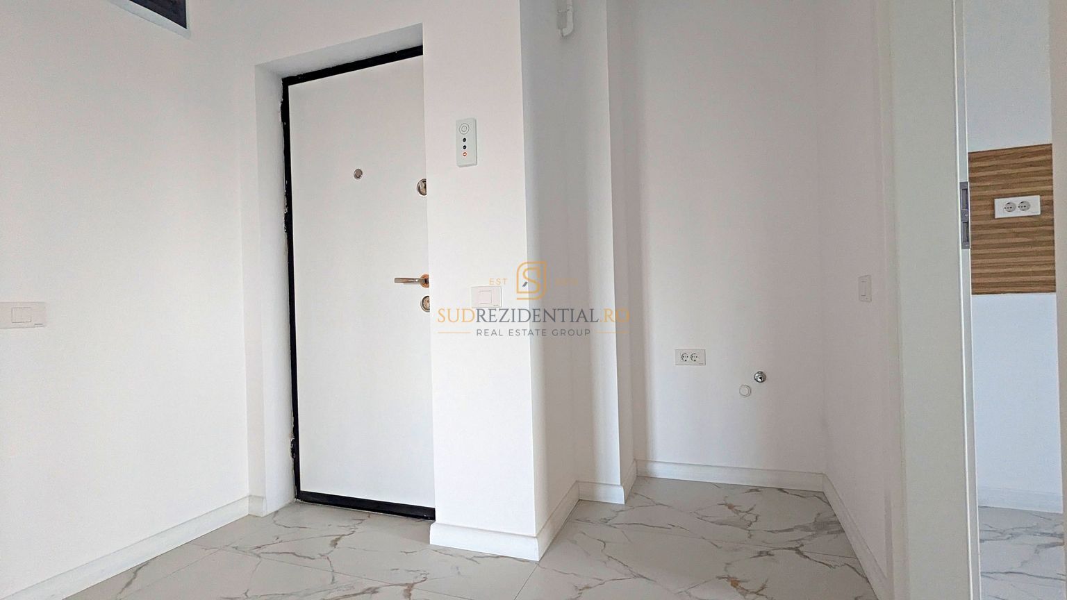 Apartament 2 camere decomandat,curte proprie,metrou Aparatorii Patriei - Poză 9