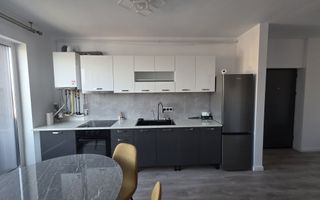 Vând apartament mobilat 3 camere in zona centrala - Poză 2