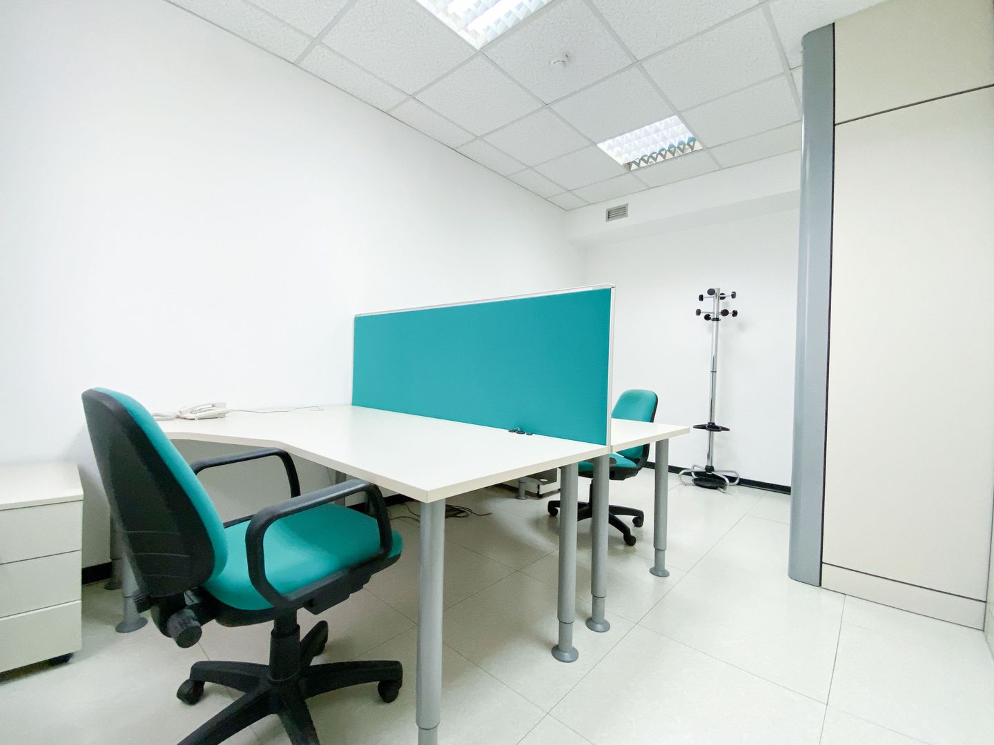 Cladire cu functiuni mixte - Poză 8