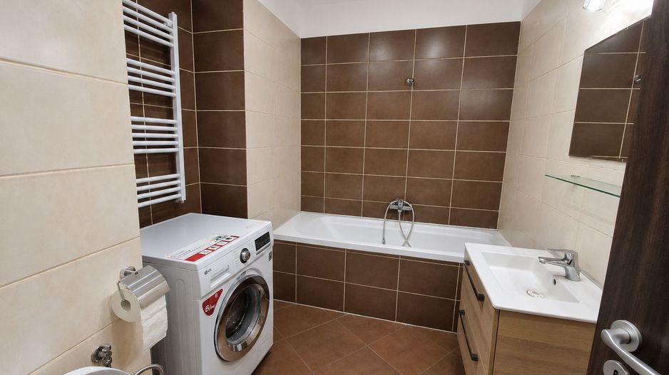 De Inchiriat Apartament 2 Camere, Etaj 1, 69 mp, Terasa, Zona Soarelui - Poză 7