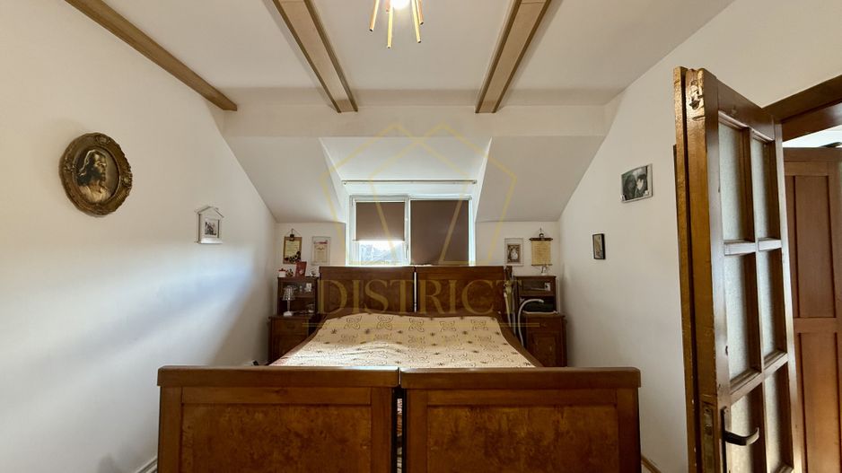 Duplex D+P+1E+M cu 7 camere | Utvin - Poză 9