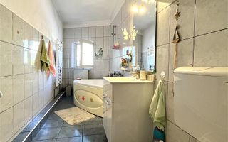 Casa individuala situata in zona Sagului - Poză 5