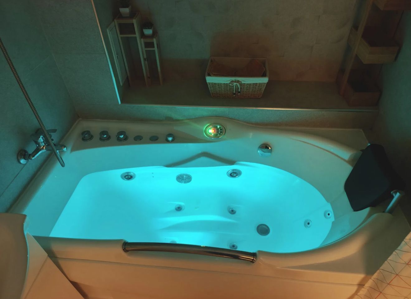 AP. 2 CAMERE IANCULUI, BLOC REABILITAT, BUCATARIE NCHISA, MODERN - Poză 8