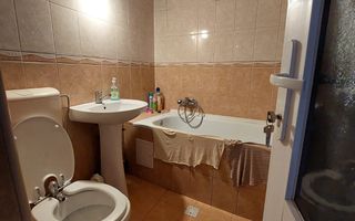 Casă cu potențial în Gruia – 4 camere, pod generos, zonă liniștită! - Poză 7