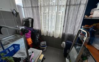 Etaj intermediar. Pozitie excelenta. Boxa in CF - Poză 14