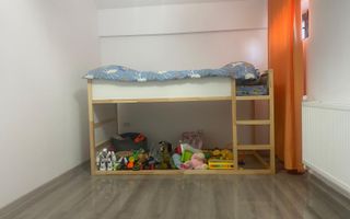 Gata de locuit! Vanzare casa cu 6 camere in Targoviste - Poză 8