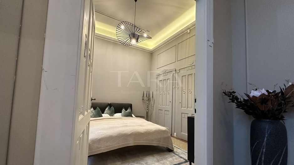 Eleganță, lumină și liniște – 3 camere în inima Clujului - Poză 10