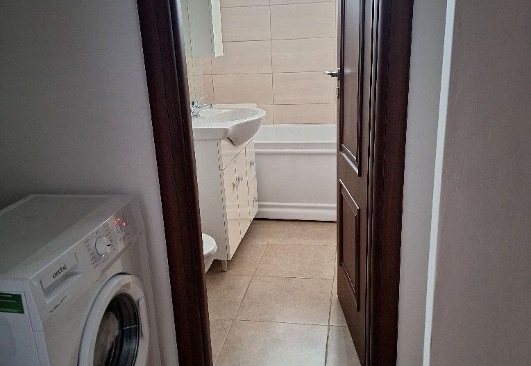 De închiriat: apartament 3 camere - Păcii - metrou - Apusului - S. 6 - Poză 5