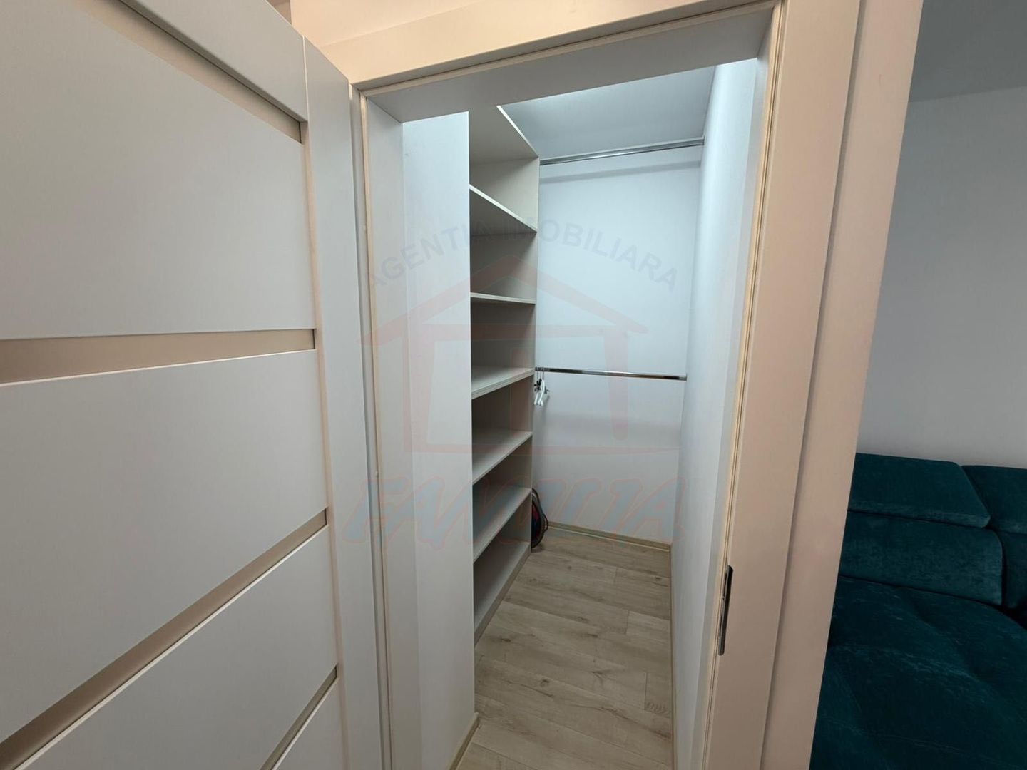 Inchiriere apartament 2 camere, Micro 14, 58 mp, 550 EURO/Luna - Poză 7
