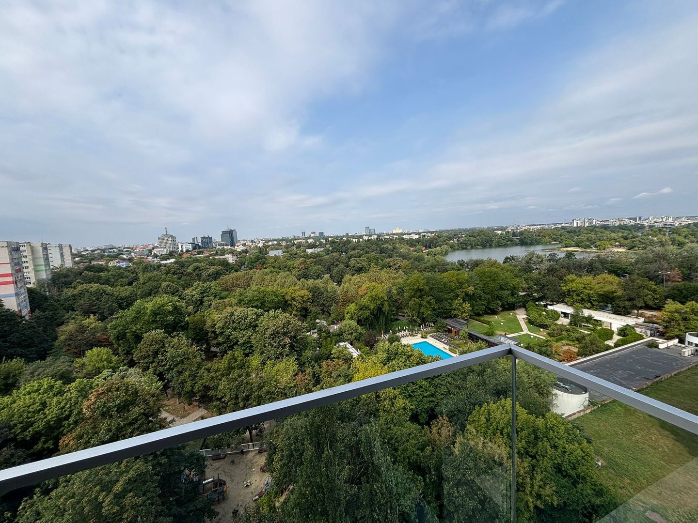 4 camere -220mp -  Floreasca - view spectaculos - Poză 3
