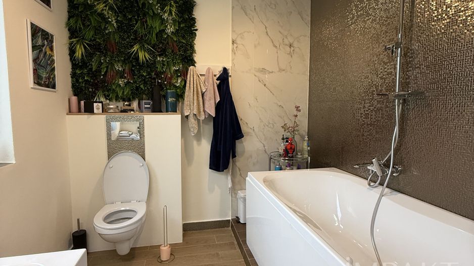 Vilă unică cu teren generos și vedere superbă în Sălicea! - Poză 27