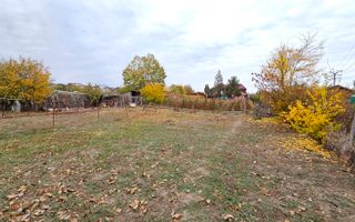 TEREN INTRAVILAN 1.700 mp, zona DGASPC Vaslui; - Poză 1