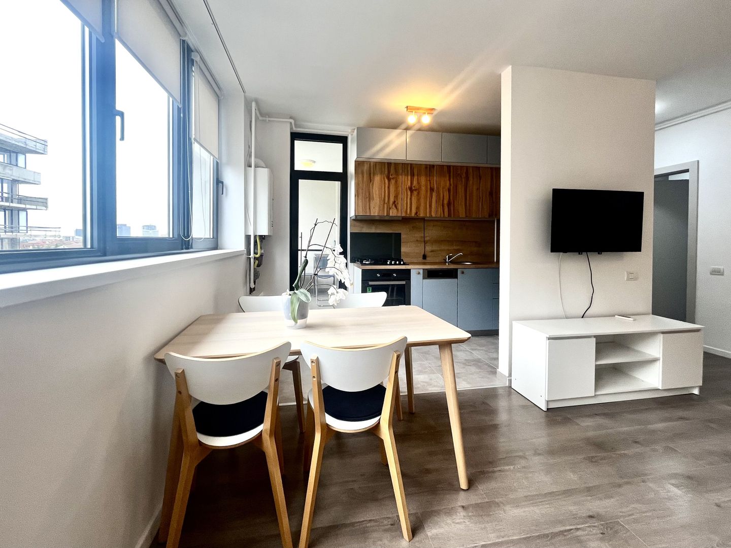 Apartament 2 camere, vibrant si primitor, cu parcare, in XCITY-TOWER - Poză 5