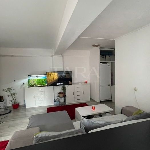 Apartament 3 camere. Etaj 1,  Zona Piața Mărăști, BRD. - Poză 1