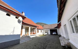 Casă pretabila 2 familii | 280 mp utili| 1350mp Teren | Garaj - Poză 2