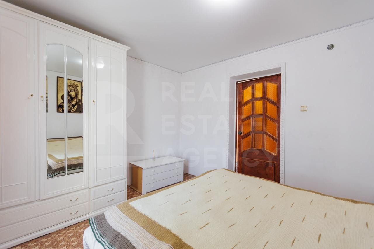 Vânzare, casă, 2 nivele, strada Traian, r-ul Ialoveni. - Poză 8