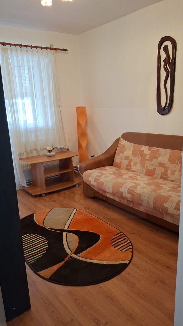 Apartament 4 camere 90 mp utili 2 băi 3 balcoane zona Ultracentrală - Poză 2