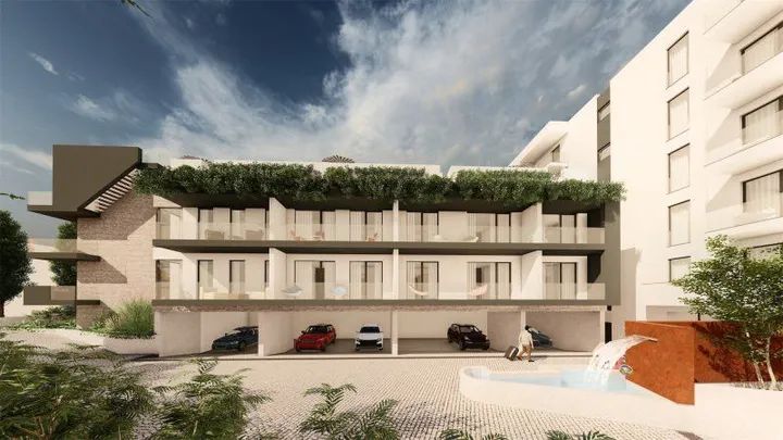 Alongside Unirii Fountains - Poză 2