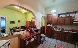 Vila generoasa,destinatii multiple - Poză 15