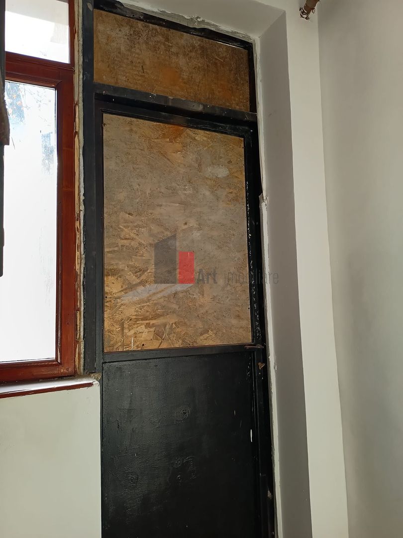 Vila  de inchiriat recent renovata - Poză 36