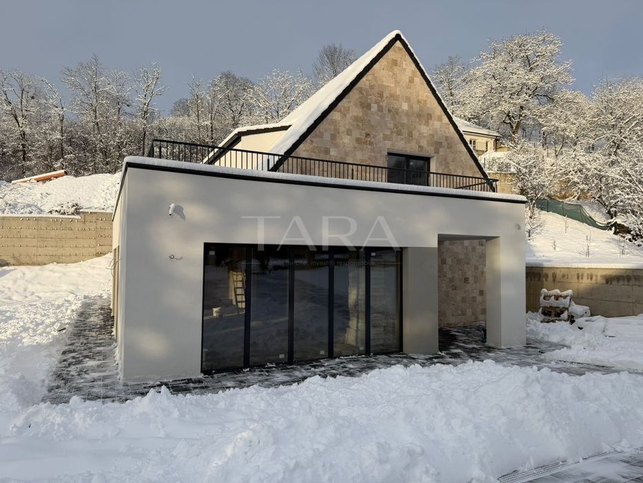 Casă elegantă cu arhitectură modernă și priveliște superbă – Feleacu - Poză 1