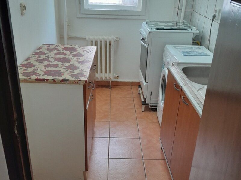 GARSONIERA GORJULUI, BUCATARIE INCHISA, METROU 3 MINUTE, LIBER - Poză 5