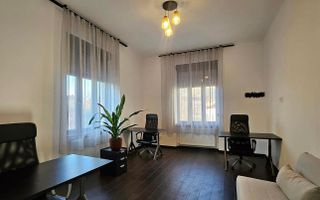 Refined Elegance Meets Urban Functionality in the Heart of Bucharest - Poză 2