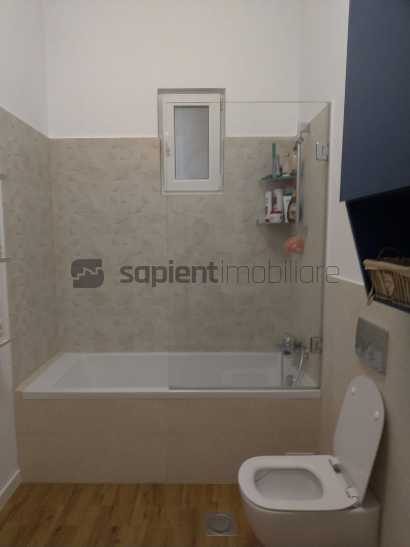 APARTAMENT CENTRAL CU 3 CAMERE - Poză 9
