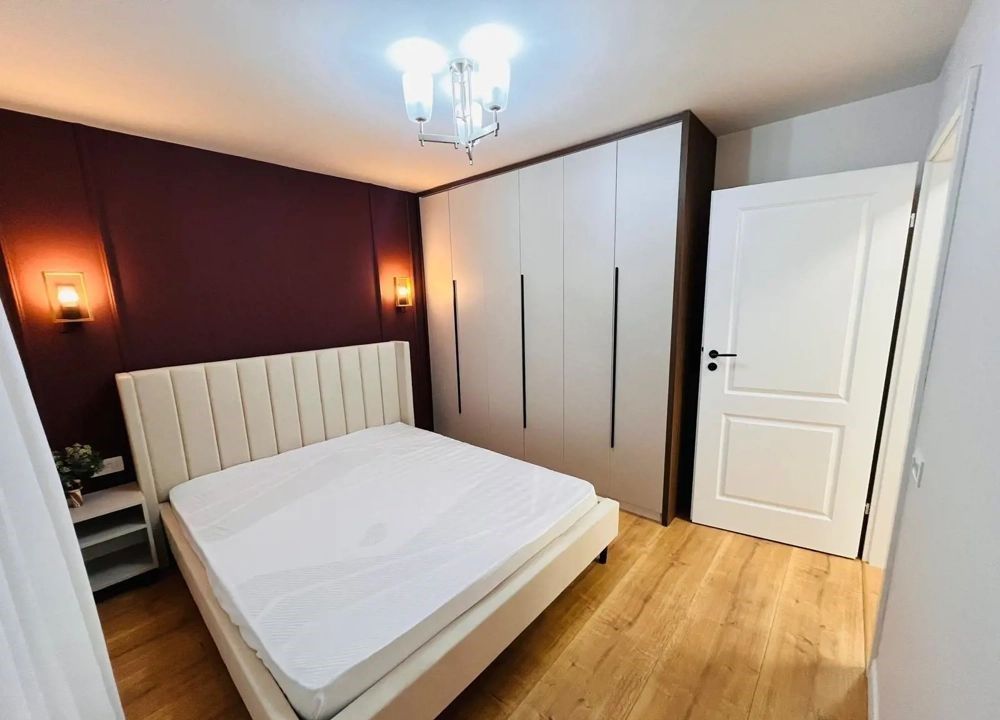 Apartament 3 camere renovat complet, mobilat, Tiglina 1, etaj 2 - Poză 1