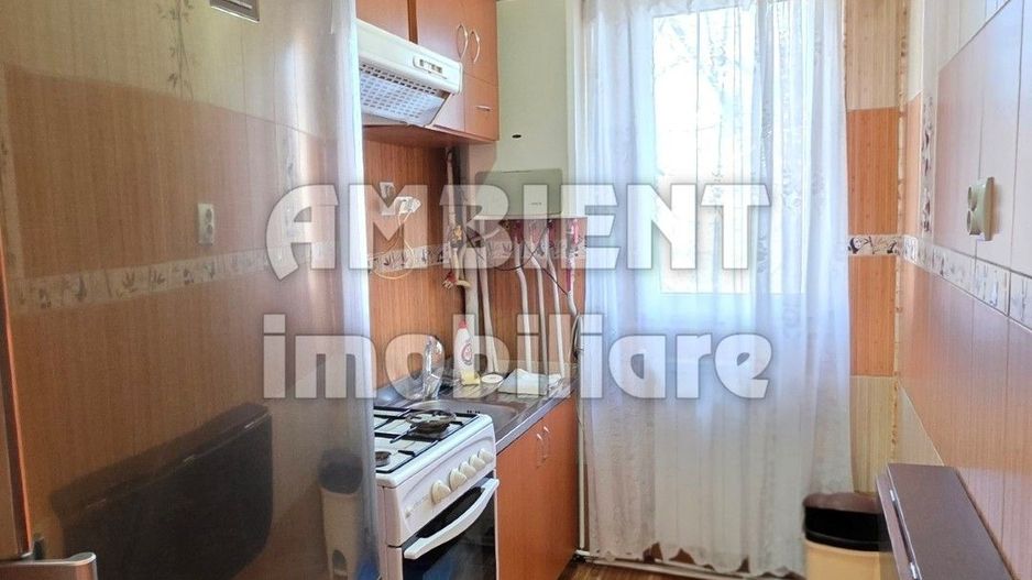 Apartament cu 3 camere, etaj 3, VASLUI - zona NORD; - Poză 3