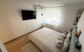 3 camere | Hils Pallady - Poză 8