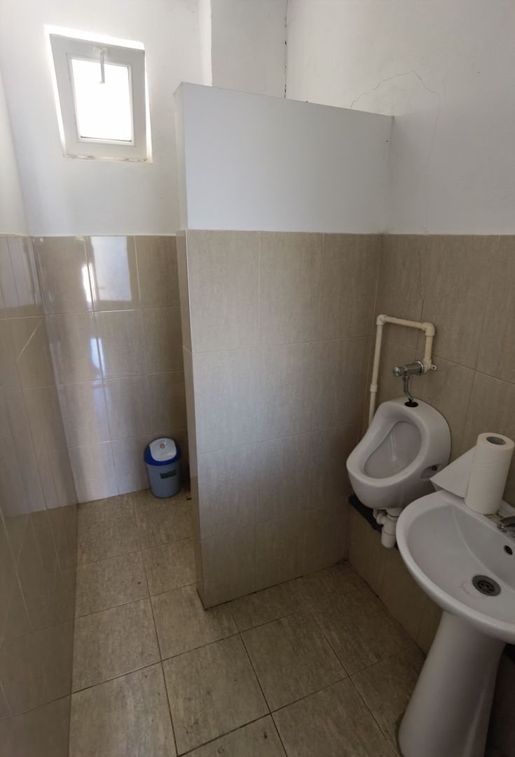 Proprietate industriala  la 35 km de TM - Poză 39