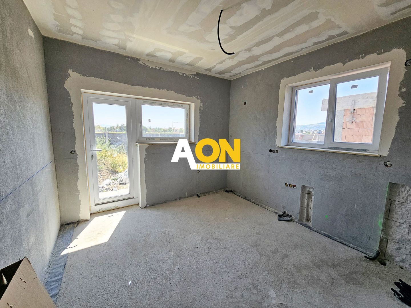 Casa cu predare la cheie, 424 mp teren, toate utilitatile, Micesti - Poză 4