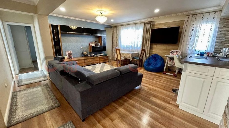 Apartament exclusivist – singur pe nivel, stradă privată, zonă de case! - Poză 2