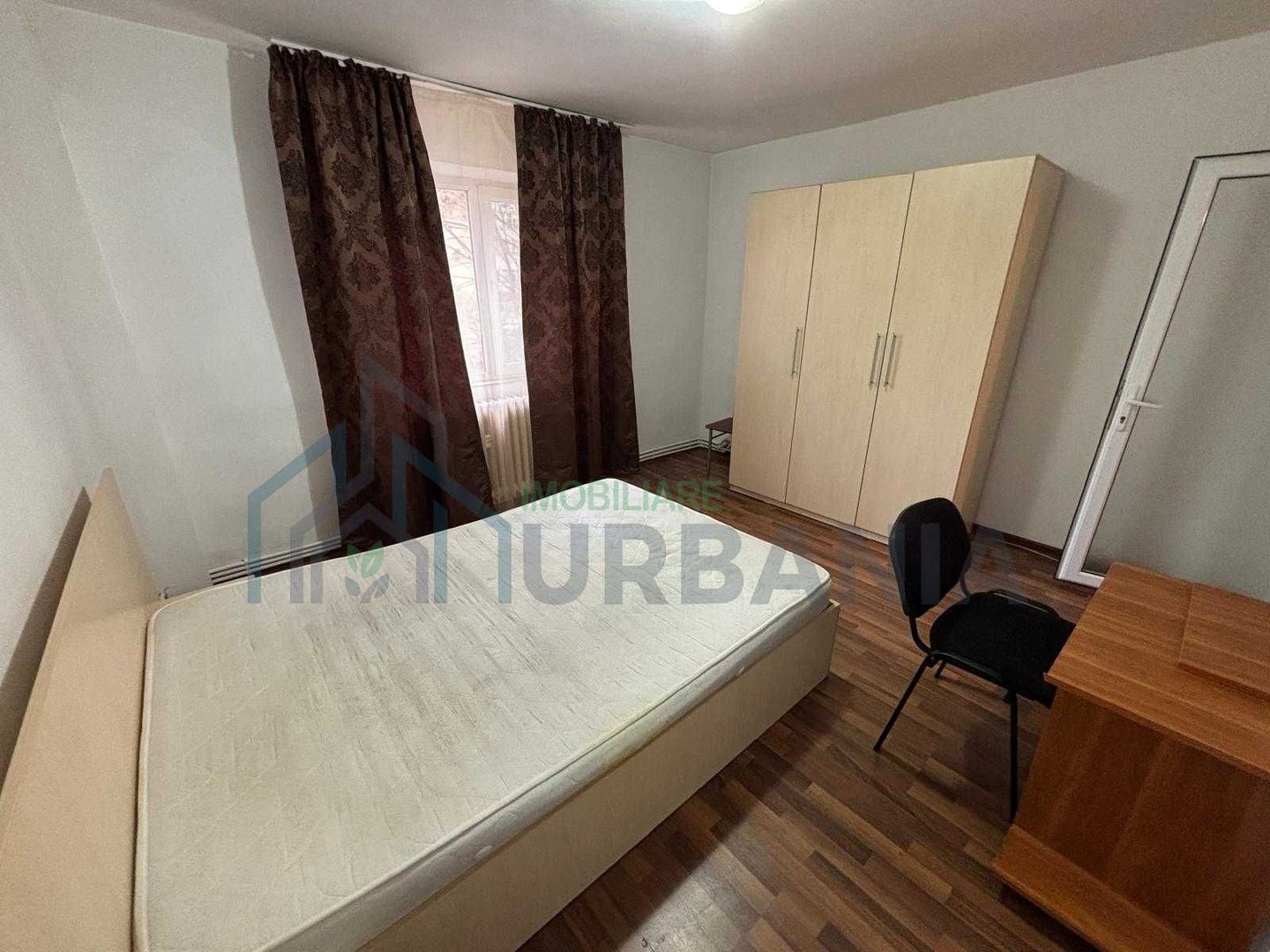 Pers fizică închiriez ap 2 cam centru Moldova malll - Poză 1