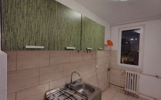 VANZARE GARSONIERA SPATIOASA I LIBERA I METROU I VALEA IALOMITEI - Poză 7