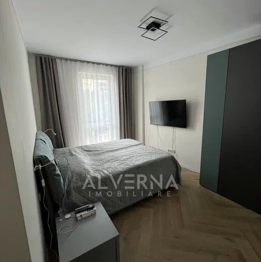 Apartament 2 camere + terasa | 56mp + 24mp | parcare | zona centrala - Poză 1